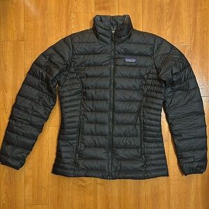 Women’s Patagonia Down Puffer size XS